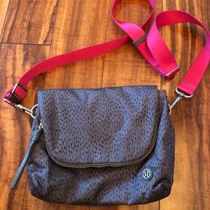 Lululemon bag purse